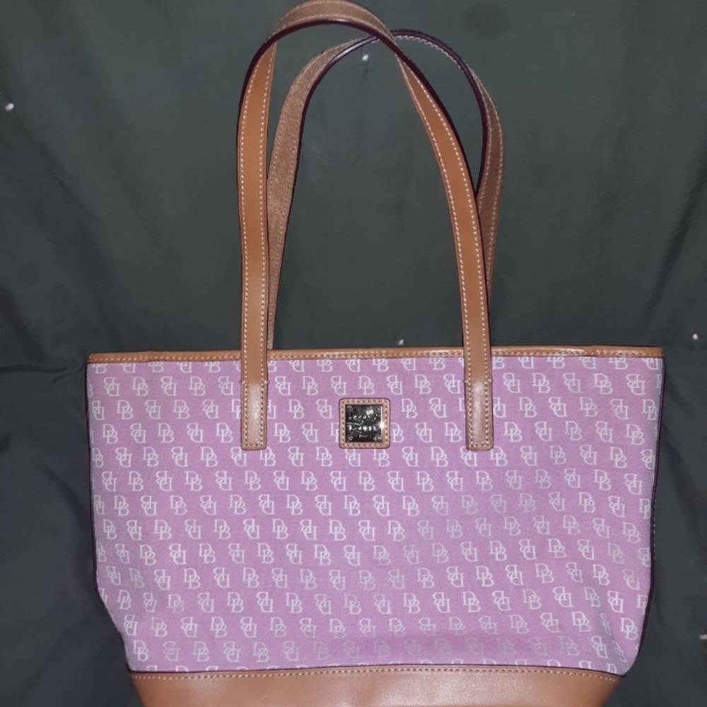 Dooney and Bourke purse